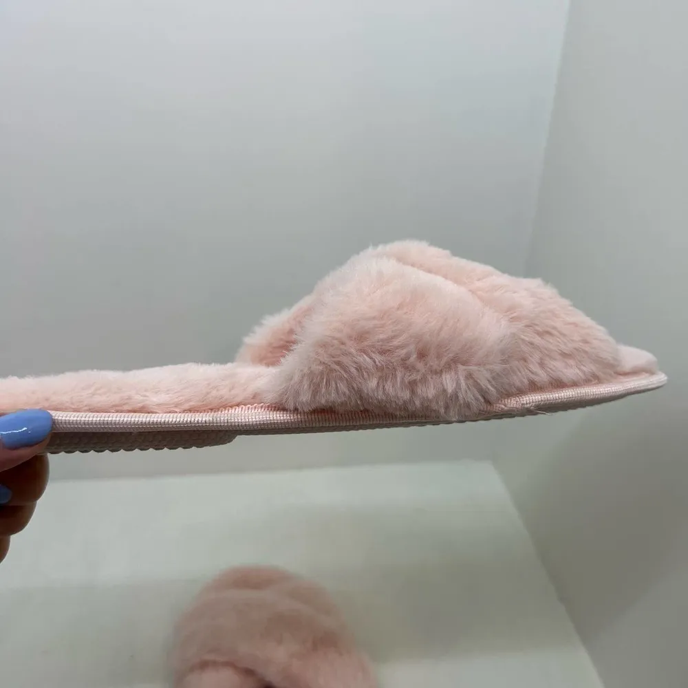 Splendid Sleep Blush Pink Fuzzy Criss Cross Slippers soft comfort Size M/L - Image 5