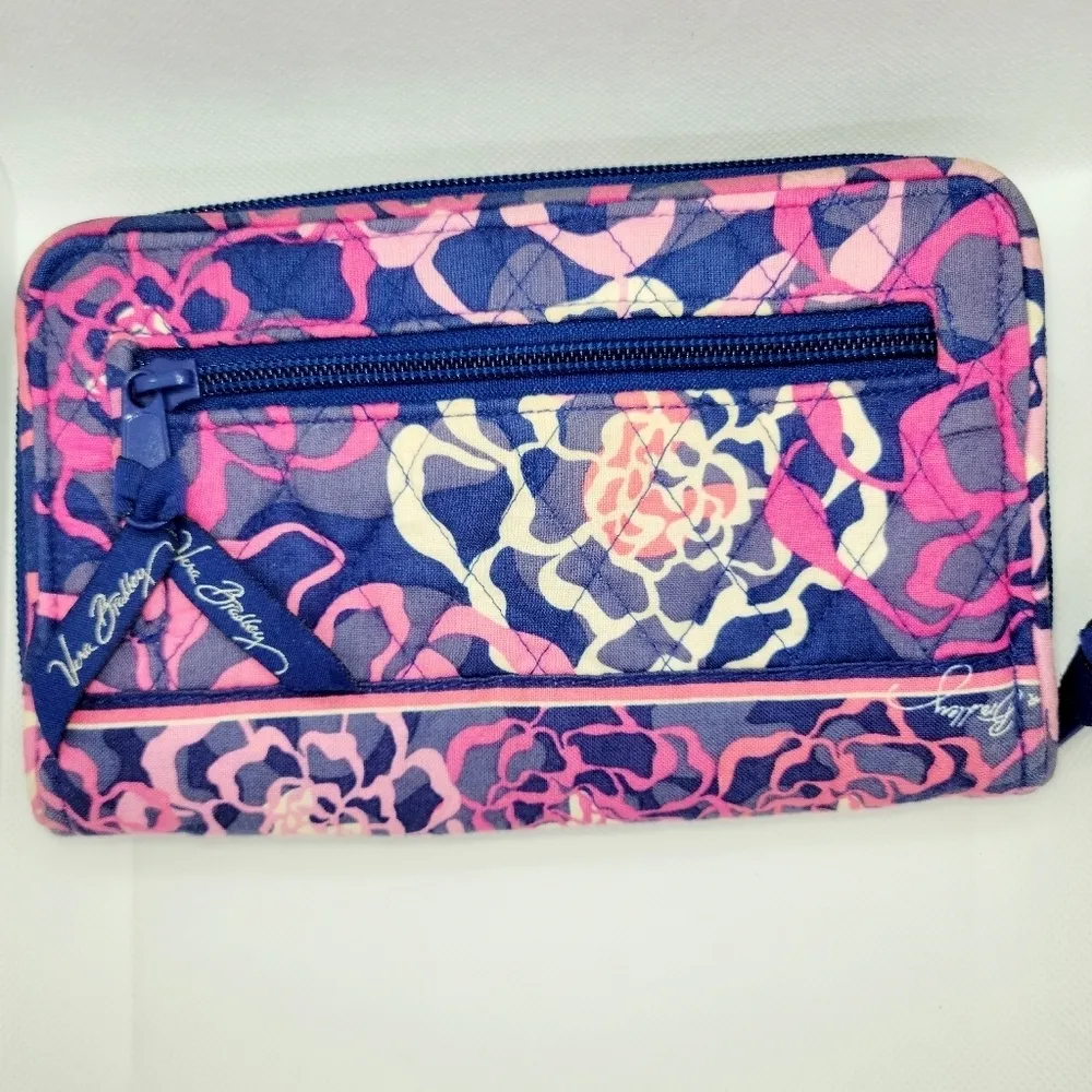 Vera Bradley Katalina pink hipster wallet - Image 2