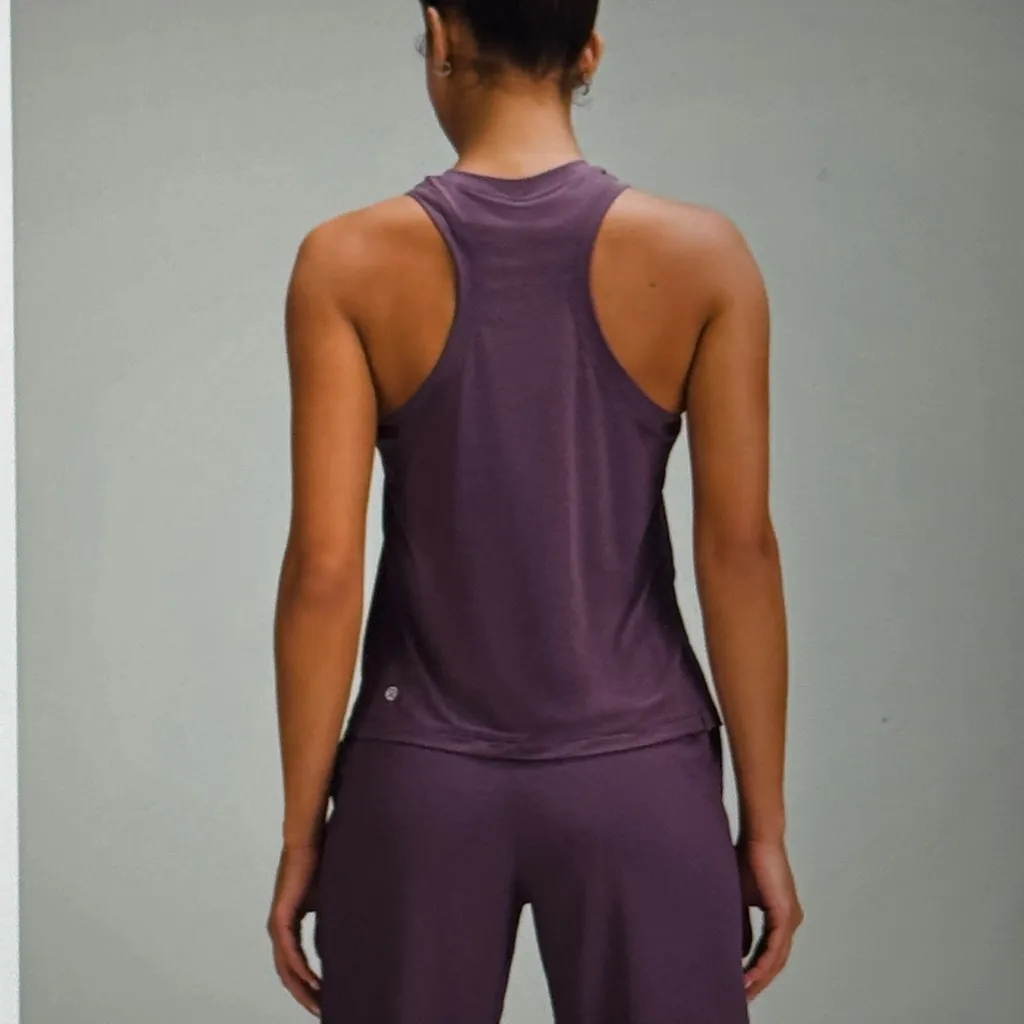 Lululemon Ultralight Hip-Length Tank Top Grape Thistle Sz4 - Image 2