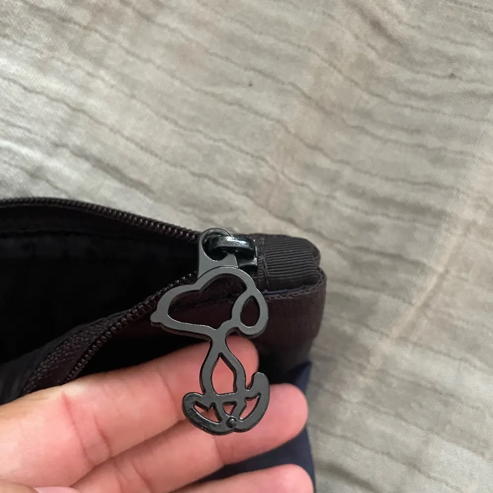 LeSportSac Women X Peanuts Classic Hailey Tote Bag in Snoopy Stars - Image 5