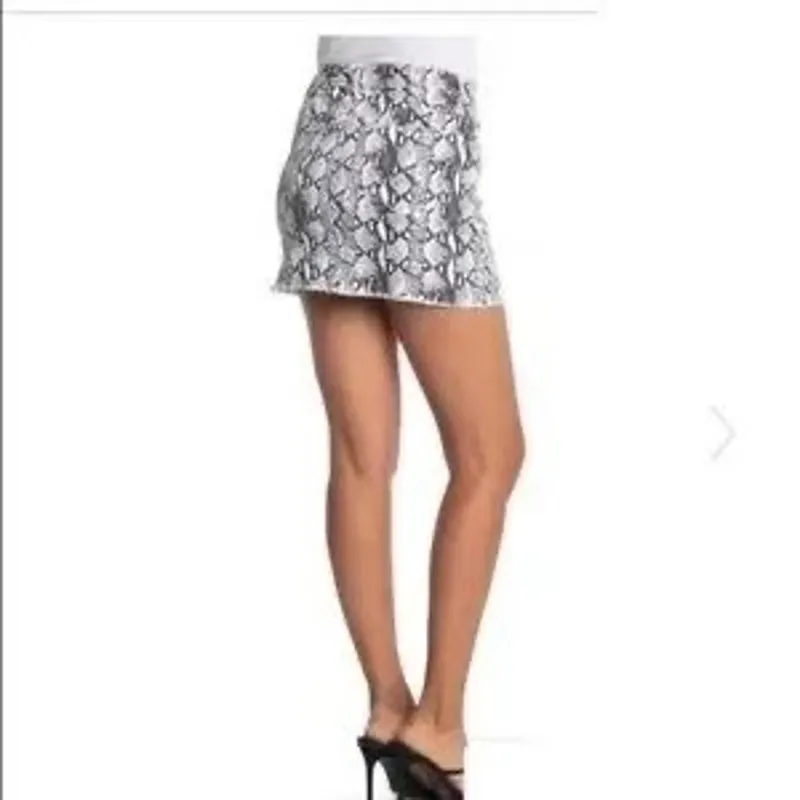 frame denim FRAME Le Mini Split Front Python-Print‎ Skirt Size 4 New with Tags - Image 5