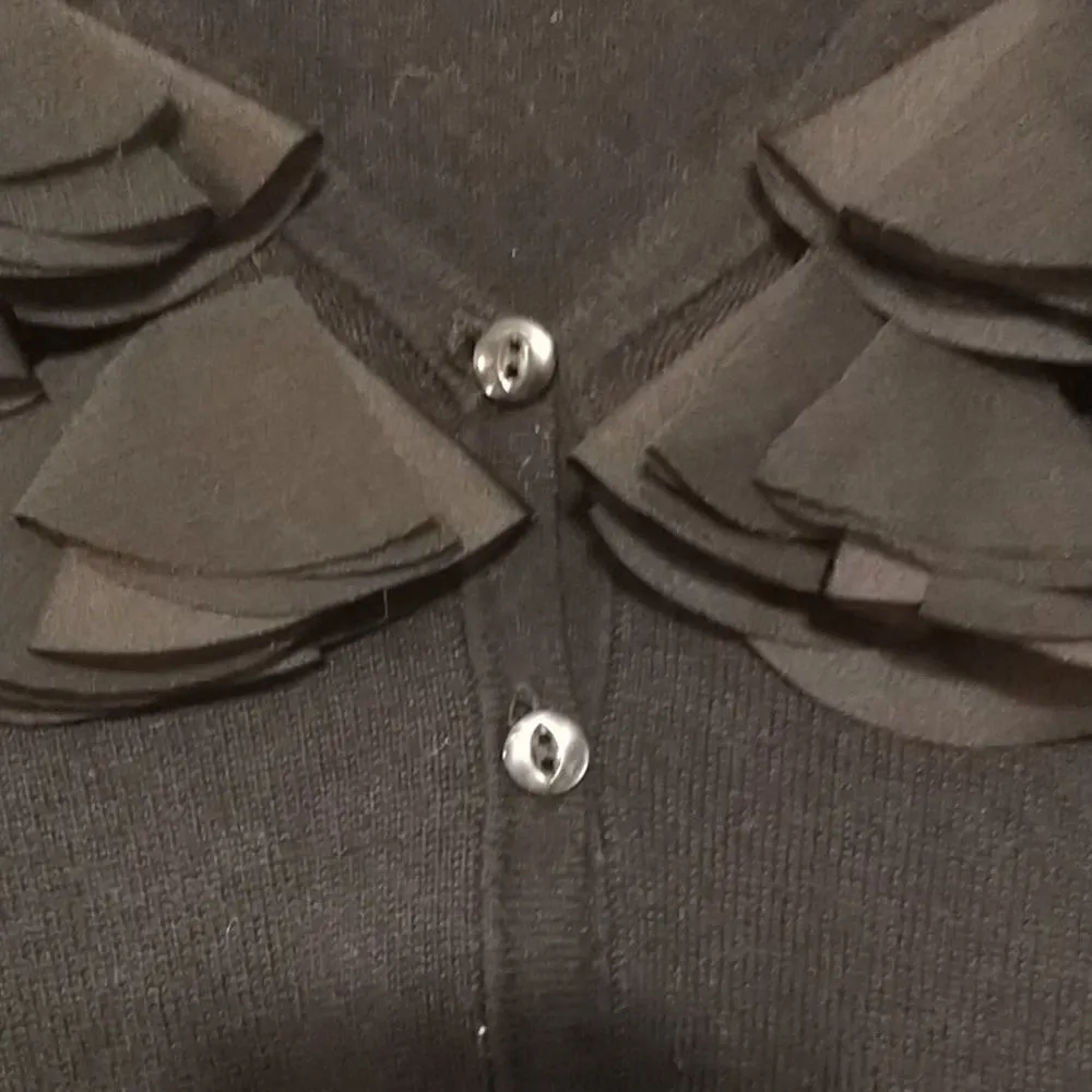 Daisy Fuentes sz small black sweater button (351) - Image 4