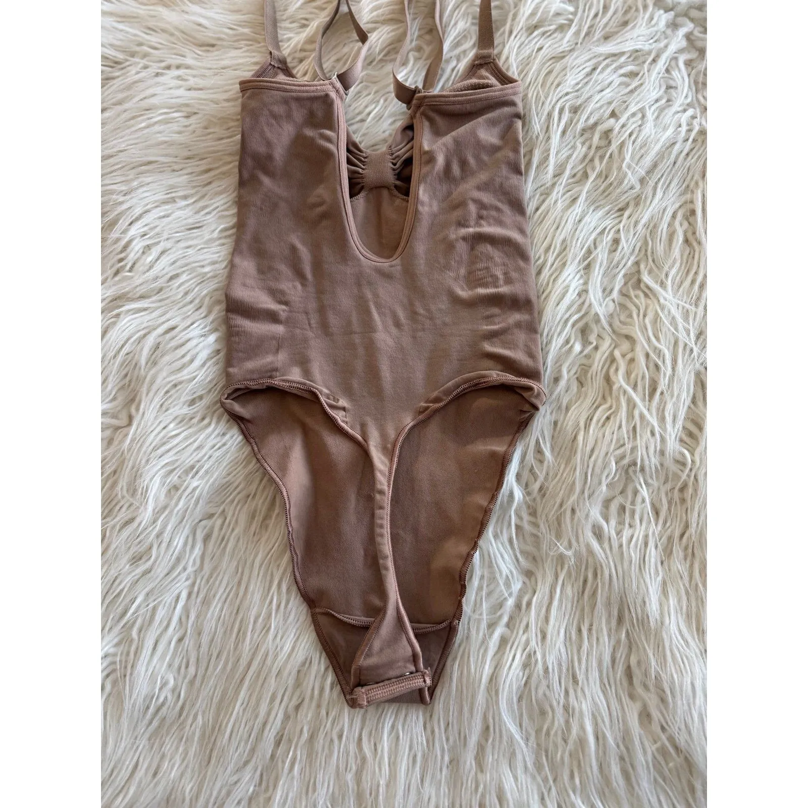Skims Seamless Sculpt Low Back Thong Bodysuit Sienna Size Small - Image 7