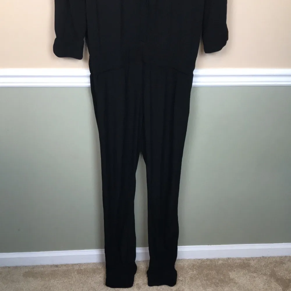 Monrow Women’s Black Crepe Drop Waist Hidden Button - Image 2