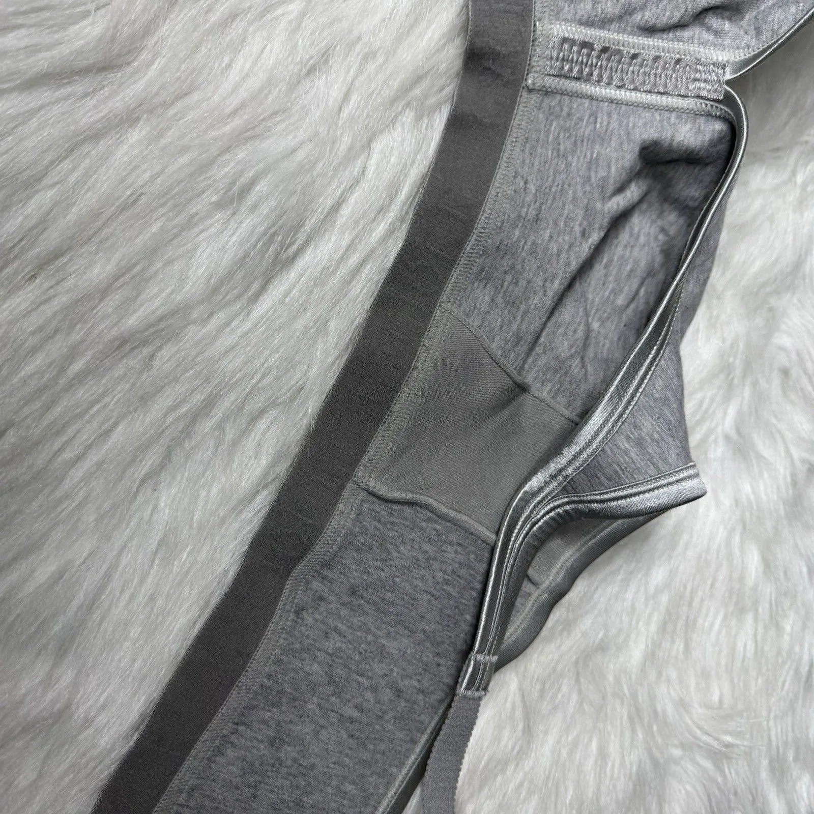 Cacique Bra 42C Unlined Full Coverage No Wire Grey Sport‎ - Image 10