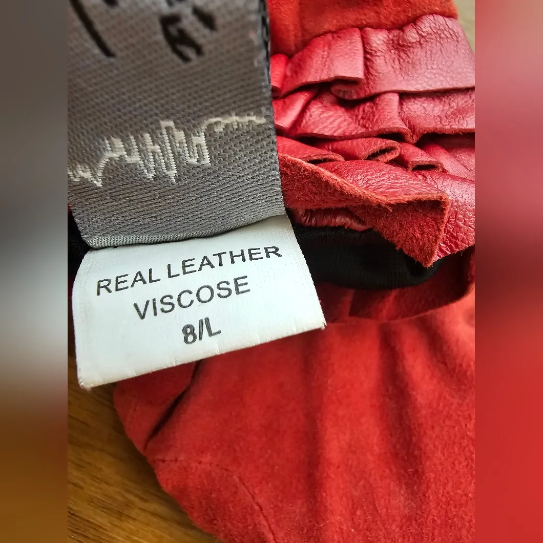 Red Suede and Leather ruffle Gloves Size 8 L - Image 5