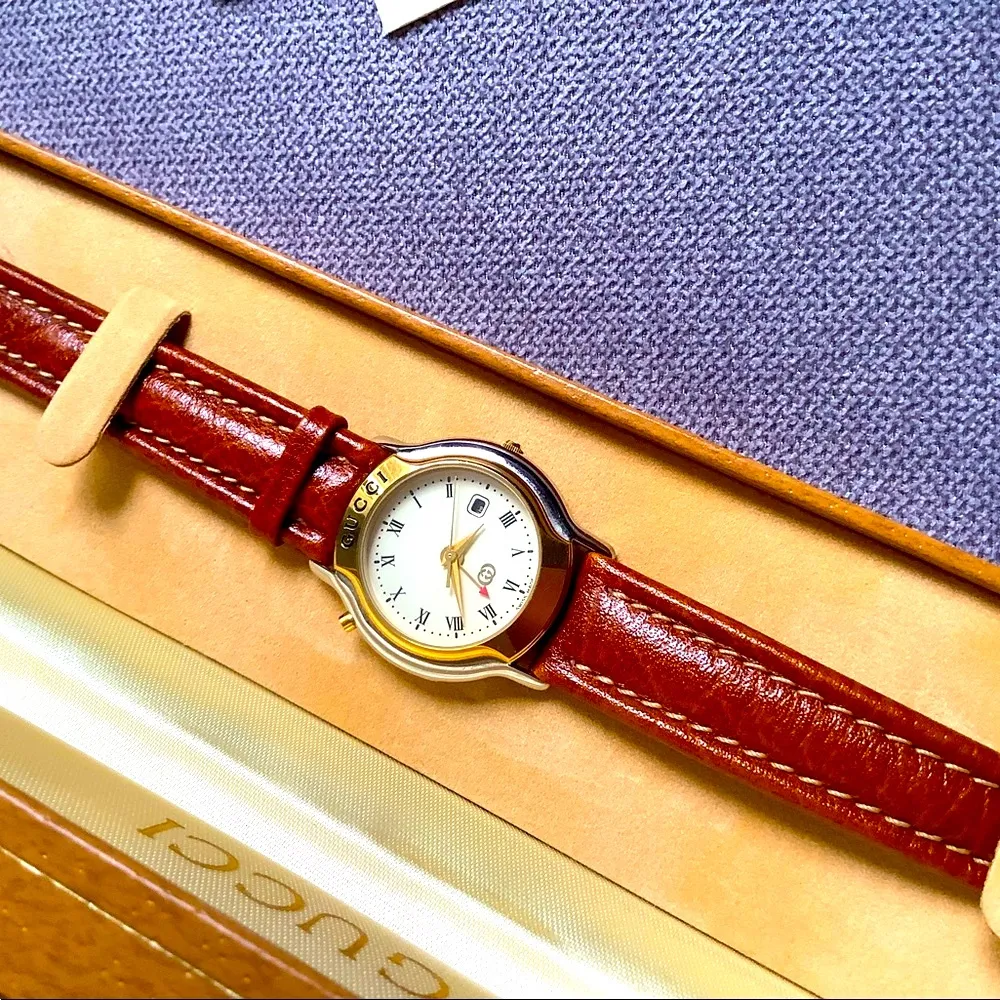 Authentic GUCCI watch w/ box and papers 🔥🔥🔥 - Image 5