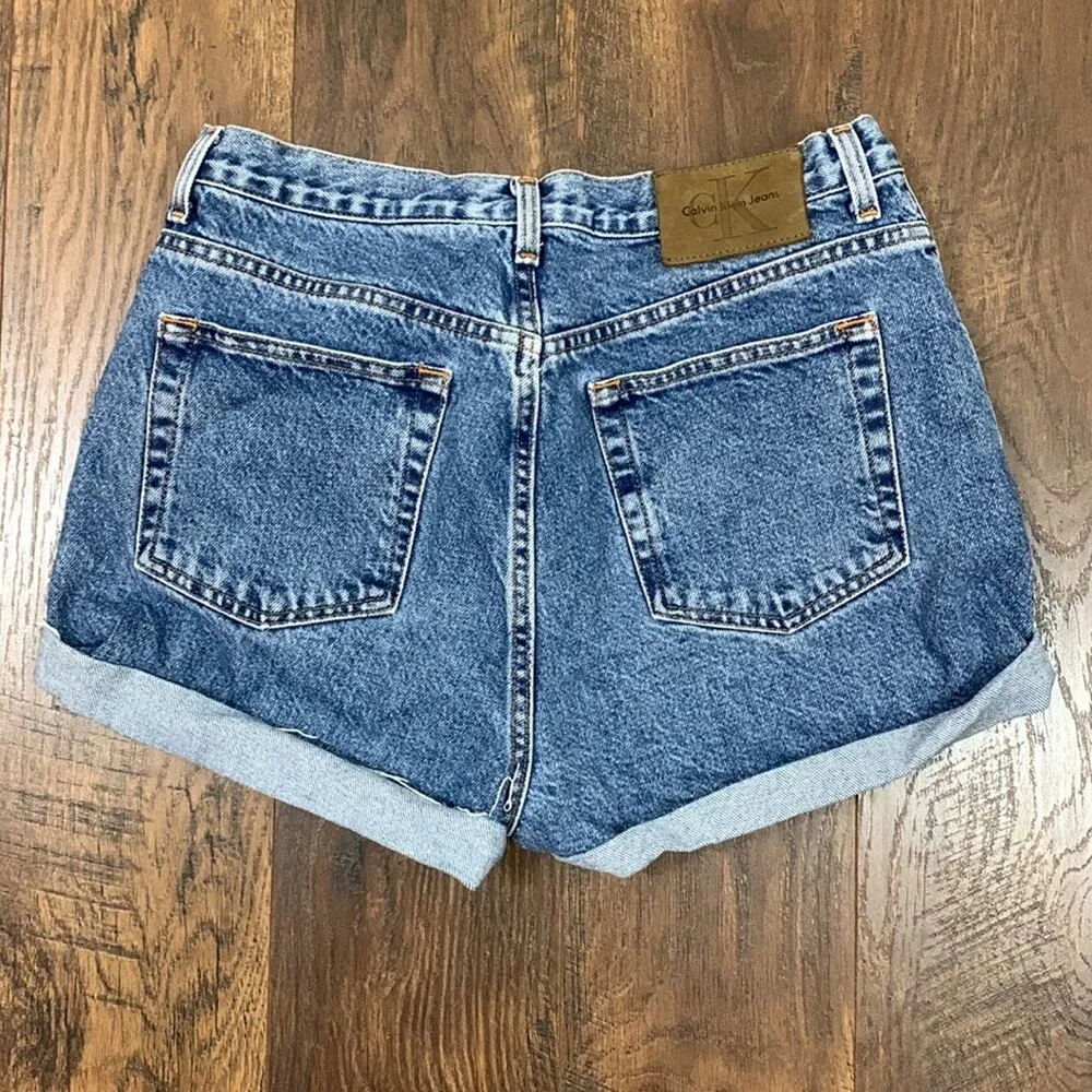 Calvin Klein Vintage Double Stone Wash Classic 5 Pocket  Cutoff Jean Shorts - Image 7