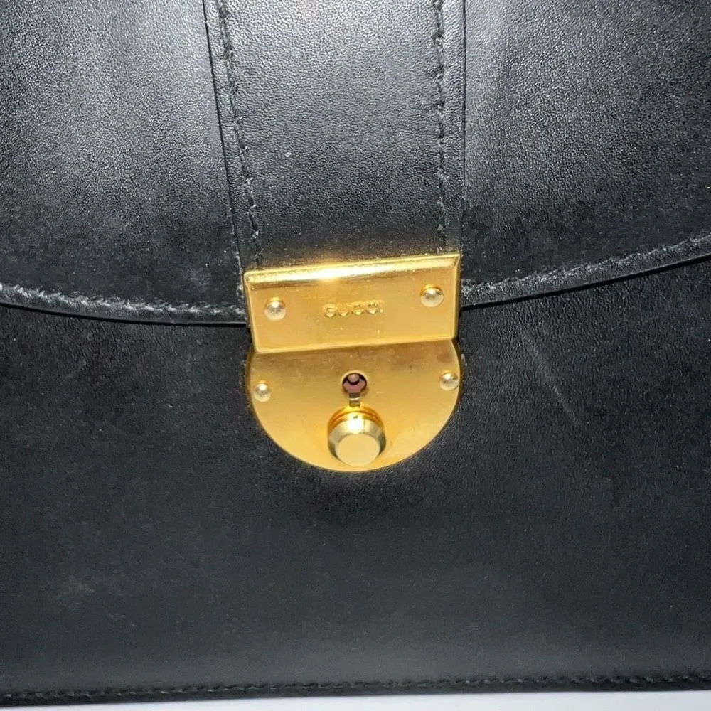 Gucci Calf Leather Gold Tone Lock Clutch Bag - Image 2