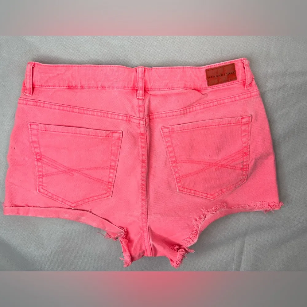 Aeropostale 8 High Waisted Shorty Hot Pink Highlighter Denim Shorts - Image 2