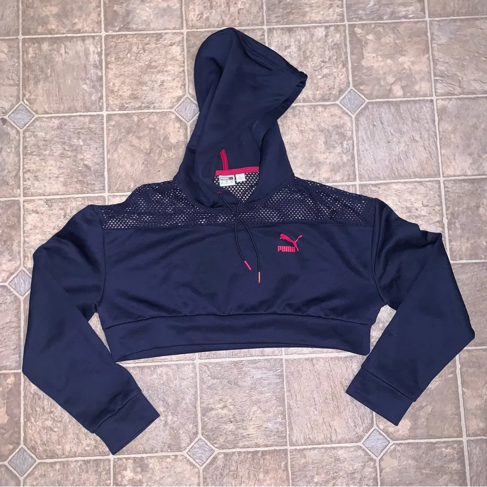 Puma Cropped Dark Blue Hoodie w/ Flower Patch Mesh/Net | XS Fitness, Gym - Image 2