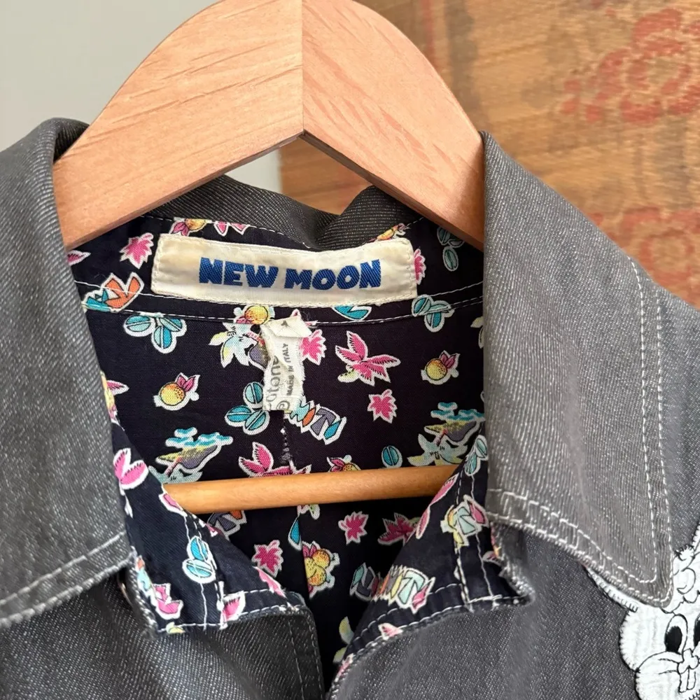 Vintage Italian Denim Cartoon Rabbit Appliqué Jacket Gray - Image 4