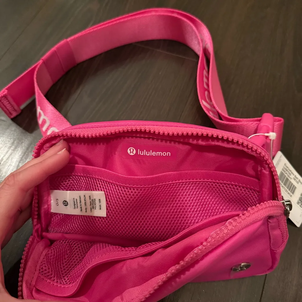 NWT Sonic Pink / White Logo Lululemon Everywhere Belt bag 1L - Image 5