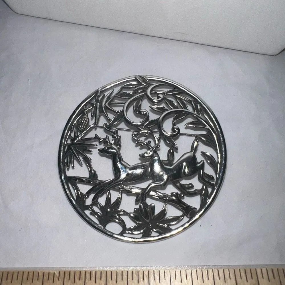 Vintage Woodland Flight Sarah Coventry Brooch Pin Silver Tone Deer Holidays Sign - Image 2