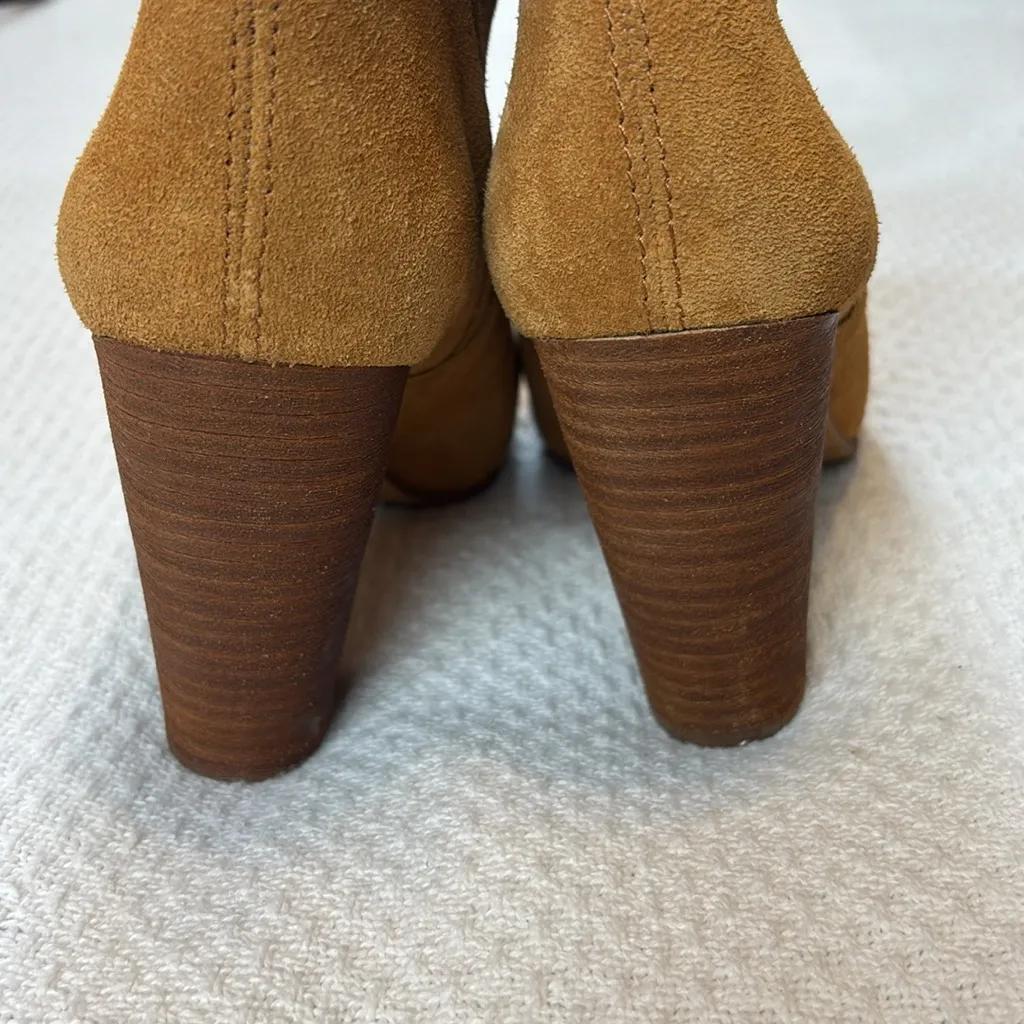 Vince Camuto Pointed Toe‎ High Heeled Booties Camel Suede size 6.5 - Image 11