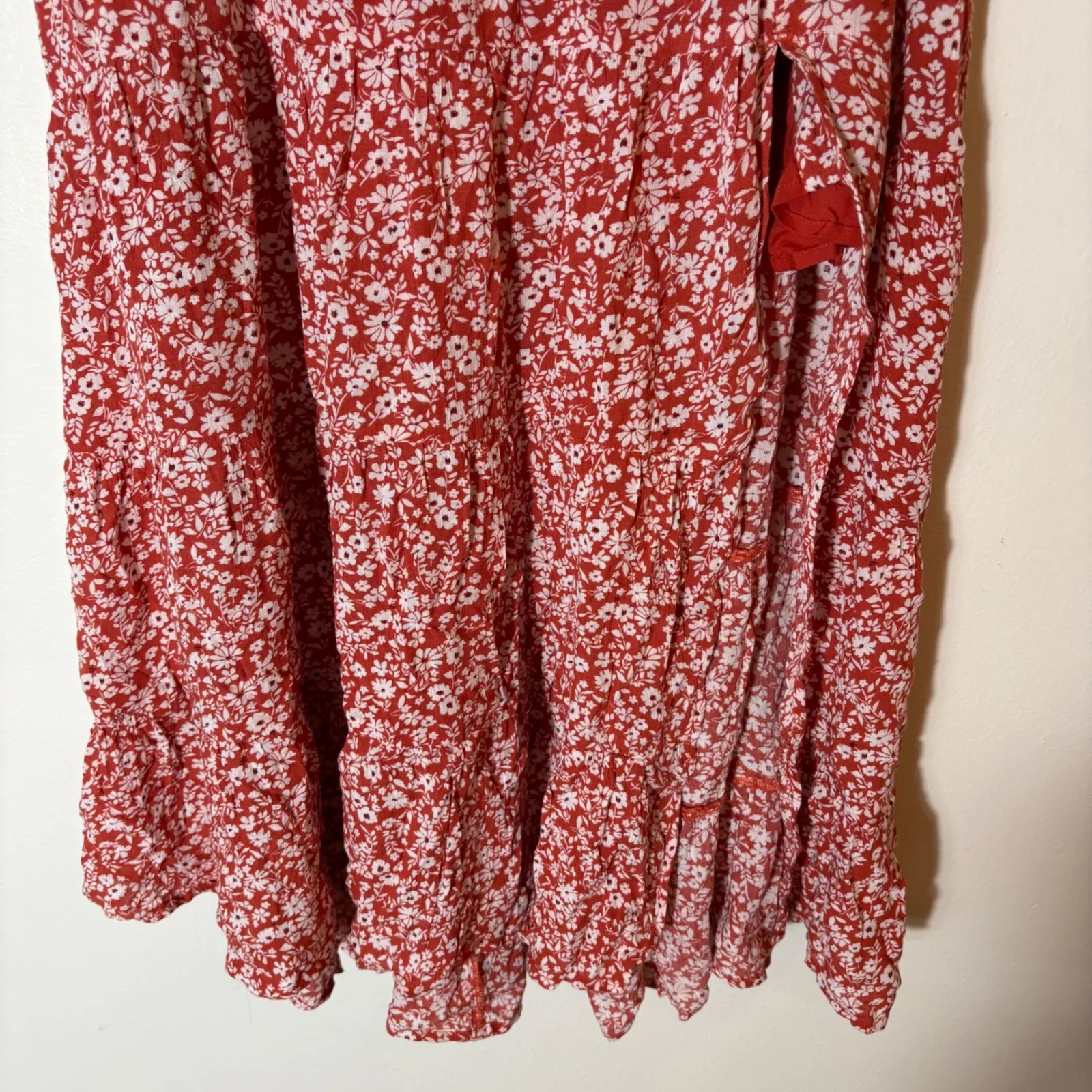 Abercrombie & Fitch Red Floral Maxi Skirt Ruffle Lined With Slit Size Large - Image 3