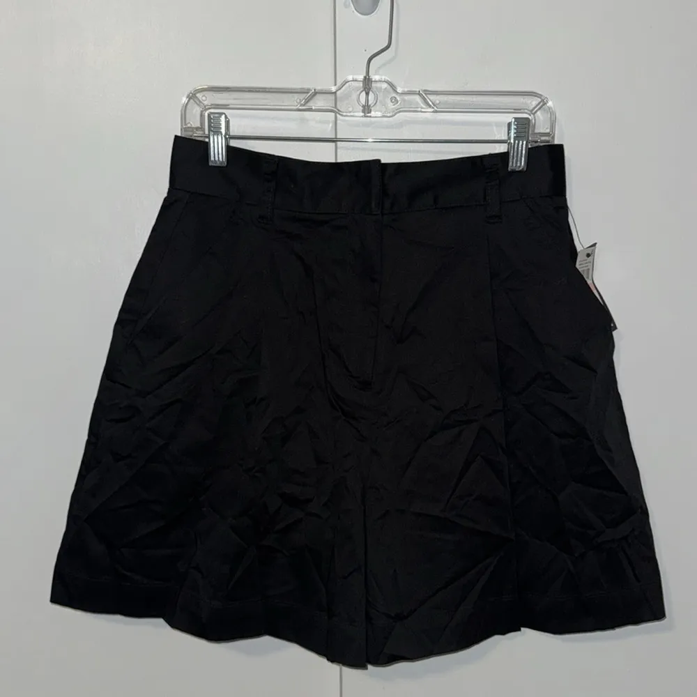 DANIELLE BERNSTEIN Black Pleated Pocketed High Rise 5” Poplin Shorts Women’s 10 - Image 6