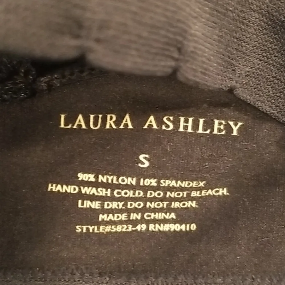 đź’•LAURA ASHLEYđź’• Lace Back Bralettes (2 Pack) Pink & Navy Blue Small S NWT - Image 8