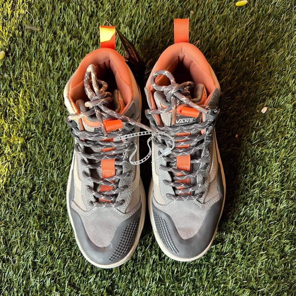 NWT  Women's Ultrarange EXO HI Gore-Tex MTE-2, Size 5.5 - Image 5