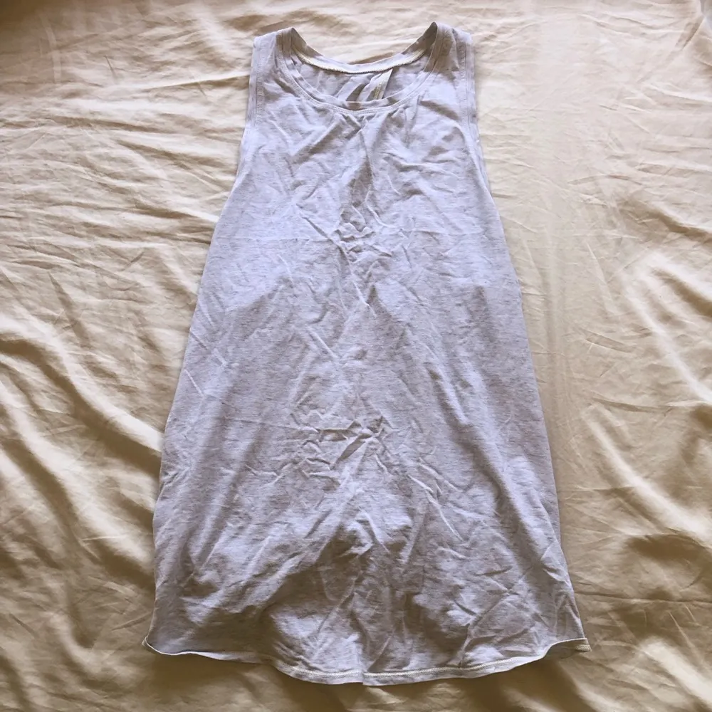 Lululemon All Tied Up Tank Top Open Tie Back Heathered White Heather 6 Small - Image 4