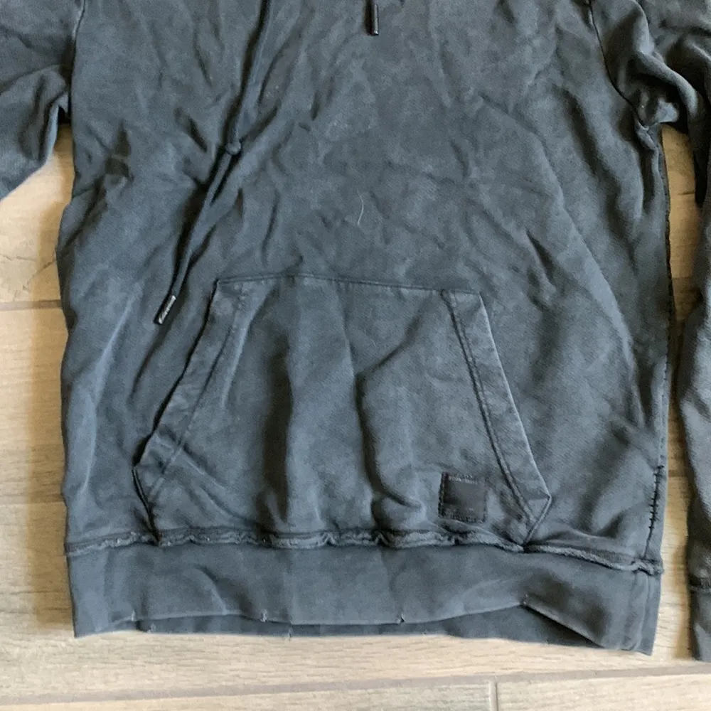 Bids/skins black hoodie Size M - Image 2