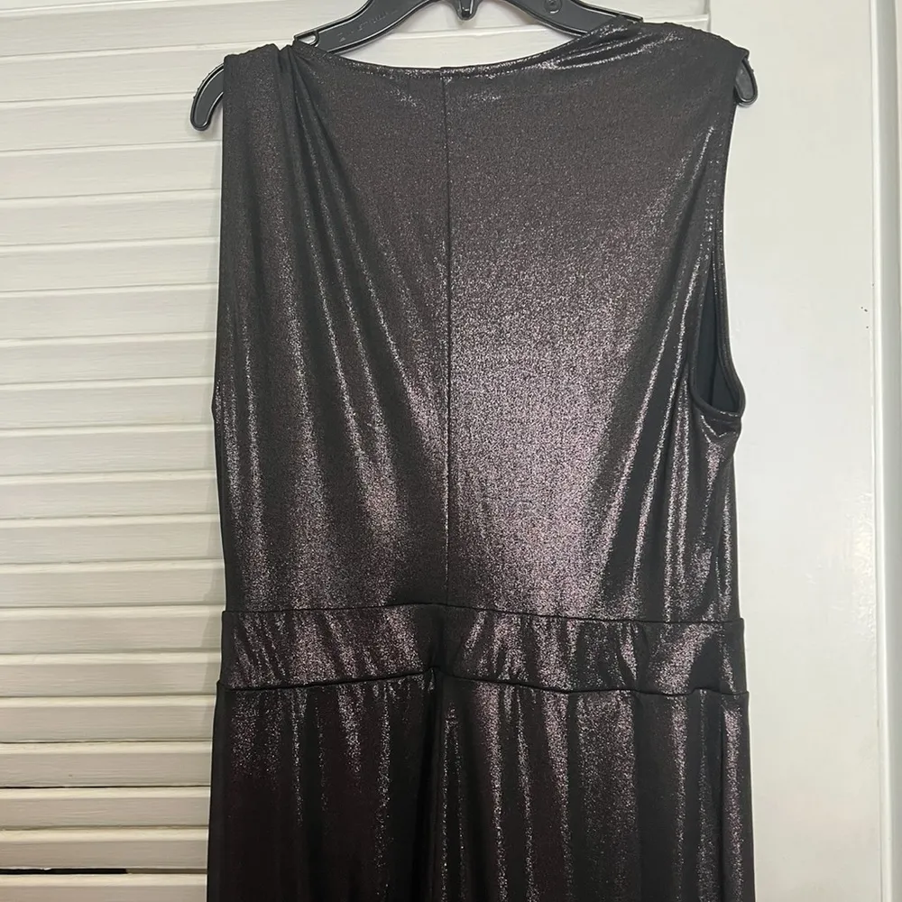 BCBG MD dark Maroon shimmer pant jumper - Image 3