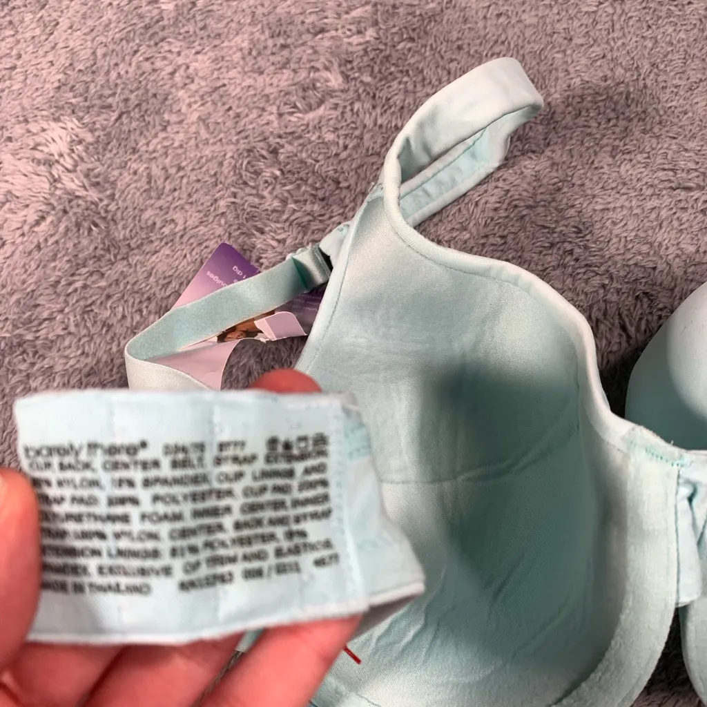 Barely There beyond bare Light Blue Bra full coverage underwire 34D Size undefined - Image 11