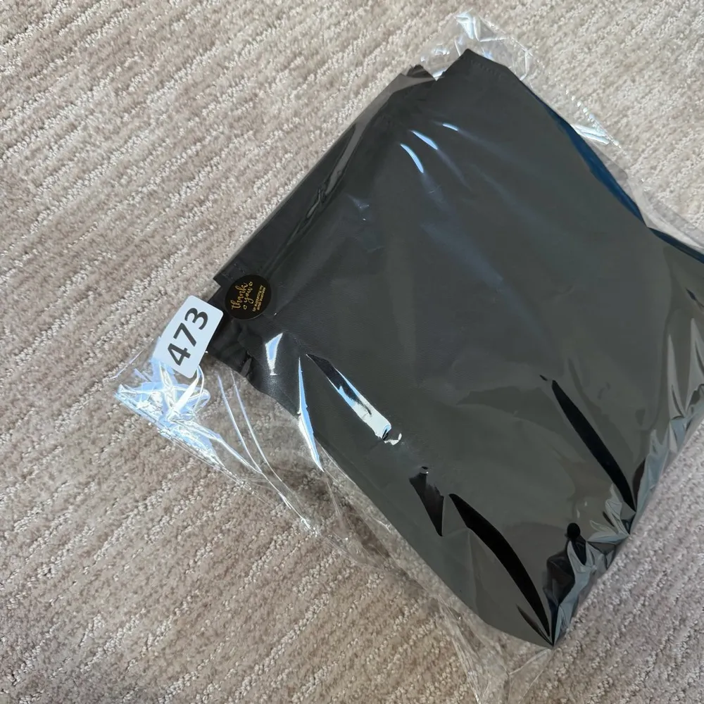 GAP Classic Super Skinny Black Khaki’s - Image 13