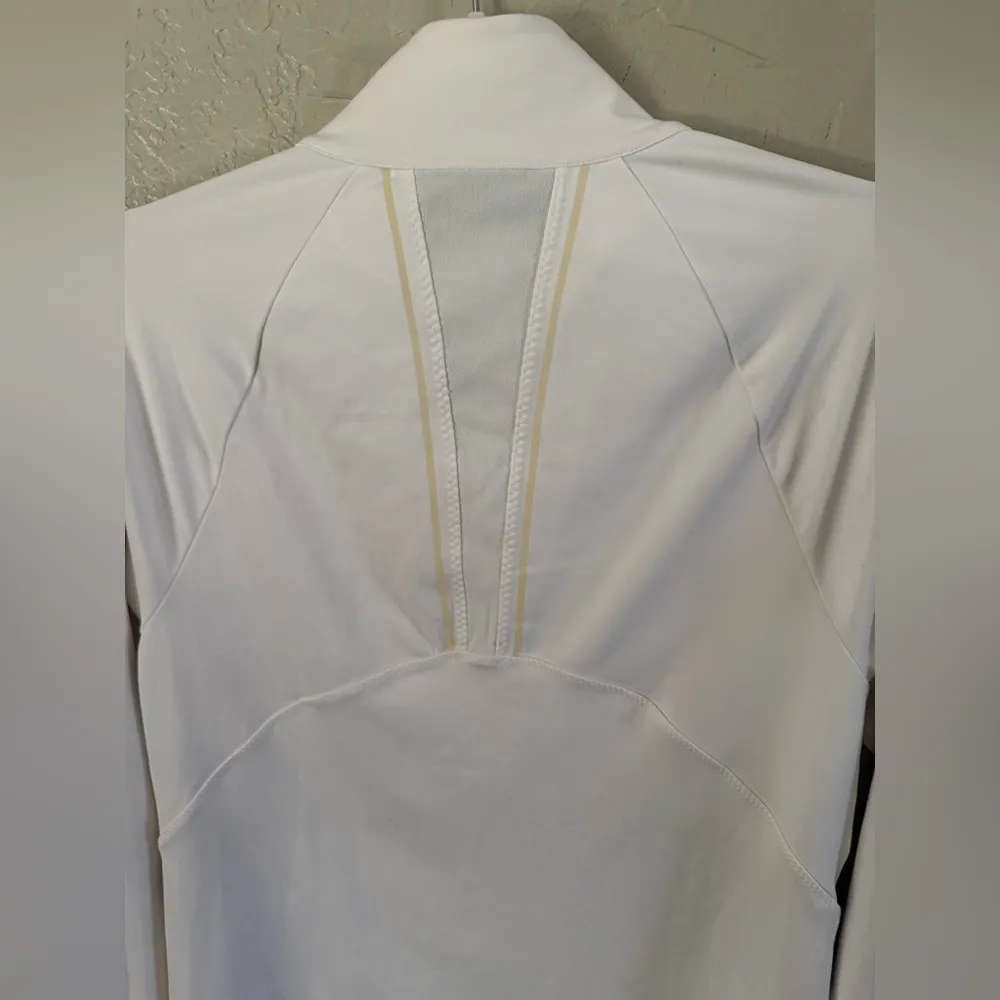 Athleta  Running Wild Half Zip Womens Medium White Pullover Athletic Top - Image 10
