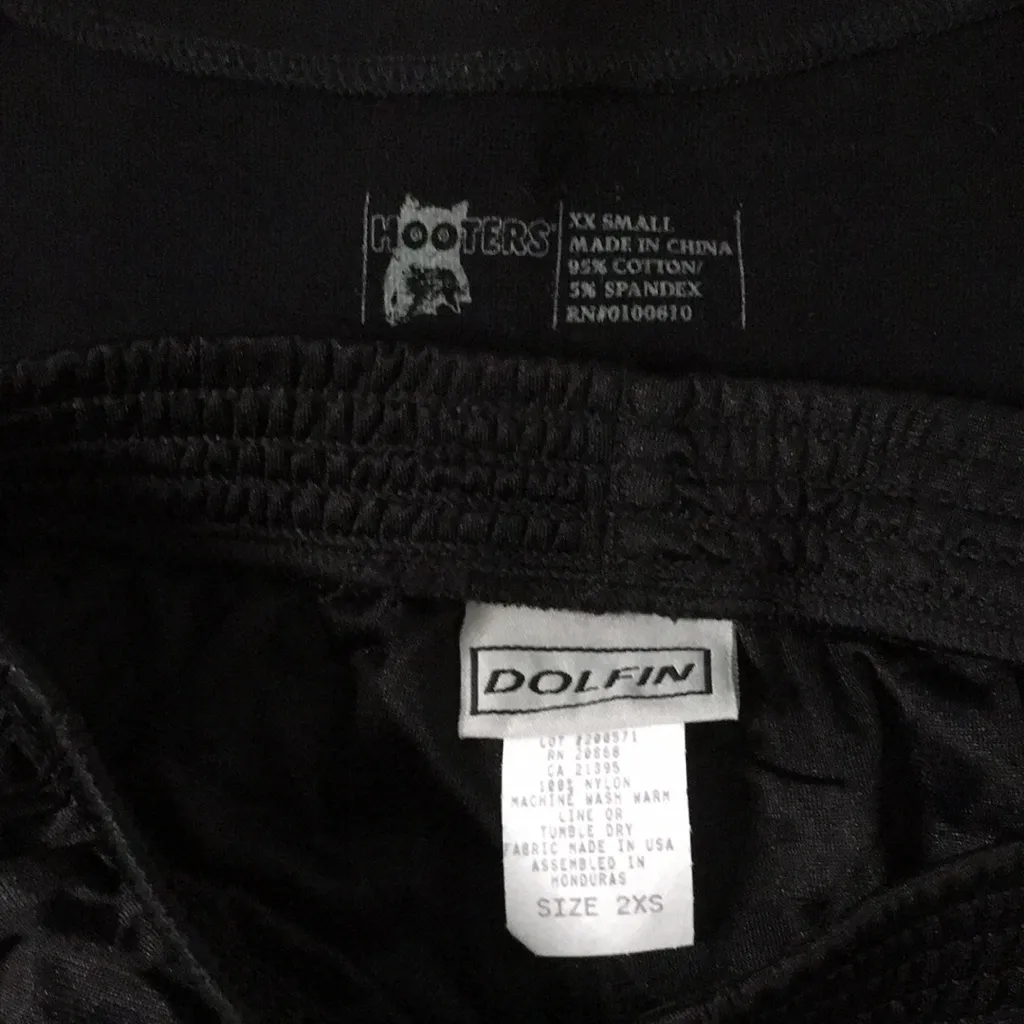 Bin 32 #3 New Hooters Girl Uniform Crop Top and Original Vintage Shorts GA XXS - Image 5