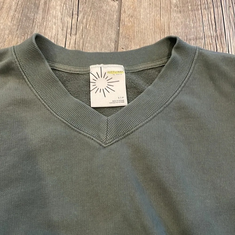 Aerie Green Cropped Sweatshirt - Image 3