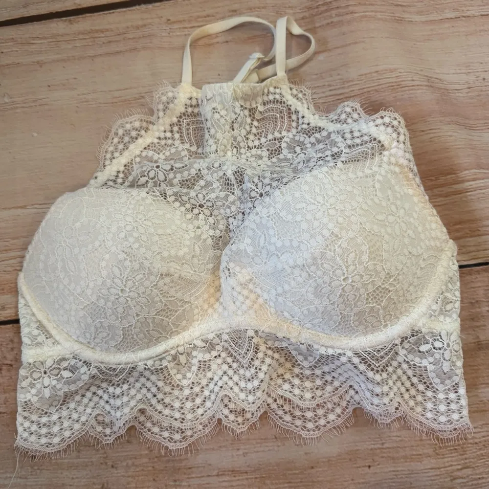 Victoria’s Secret Bra Bralette Small AA-C Whitw Pullover Racerback Lace Sexy - Image 2