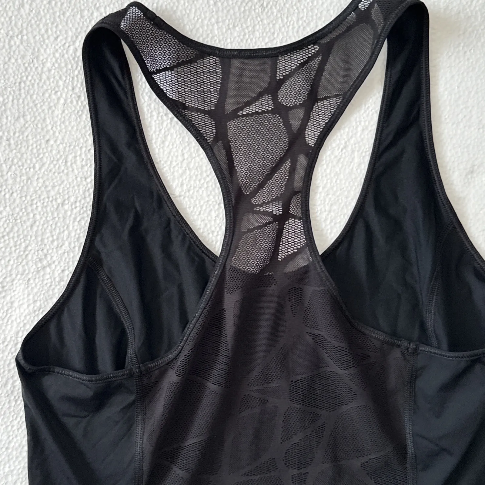 Lululemon Racerback Mesh Back Top Black 6 / 8 Athleisure Women Tennis Pickleball - Image 2