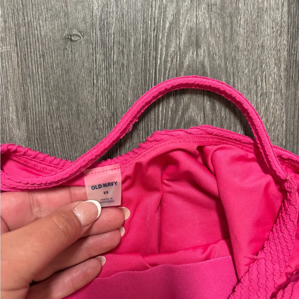 Old Navy One Shoulder Textured Bathing Suit - Image 3