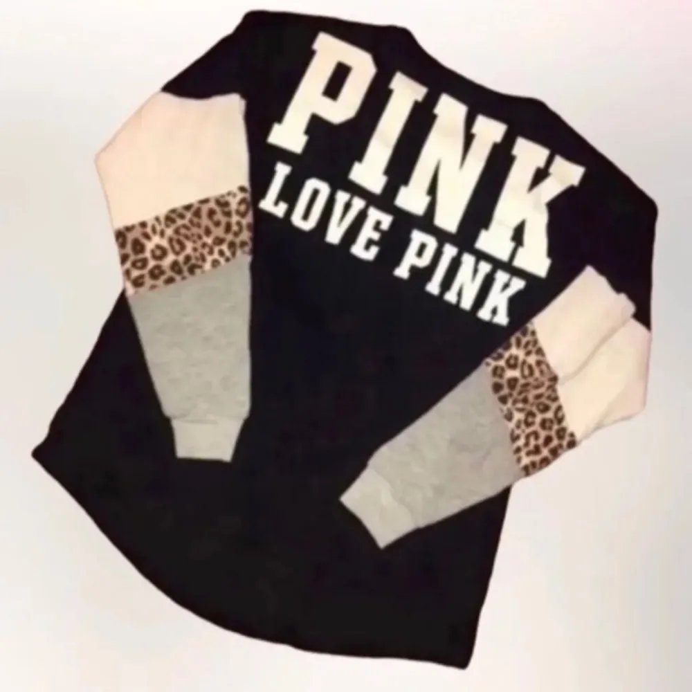 Vs pink cheetah print campus Shirt - Image 8