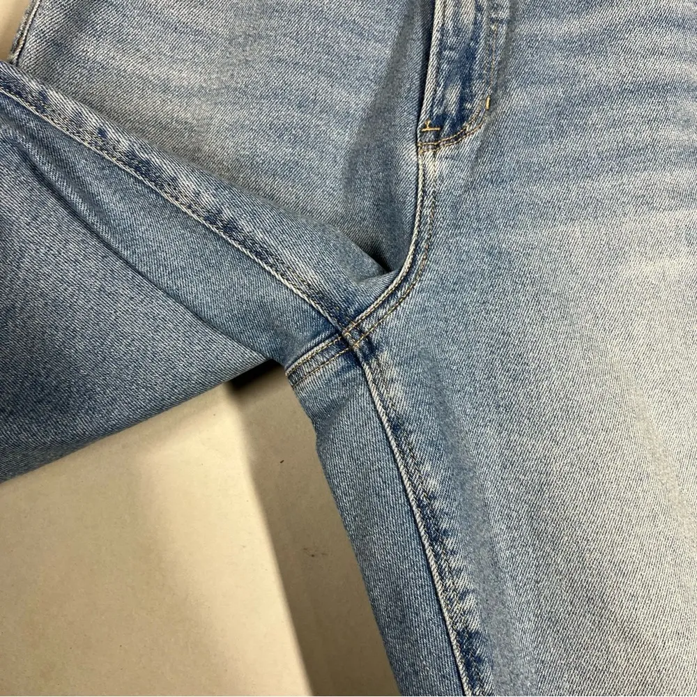 American Eagle Curvy Mom Jean Size 6 EXTRA SHORT - Image 6