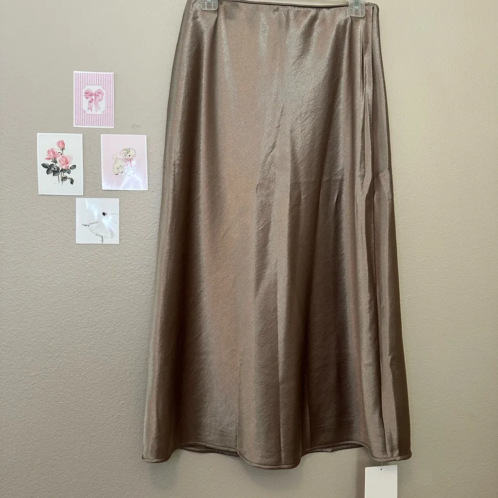 Lululemon Satin Midi Skirt Size XL Sheer Oak Gold - Image 2