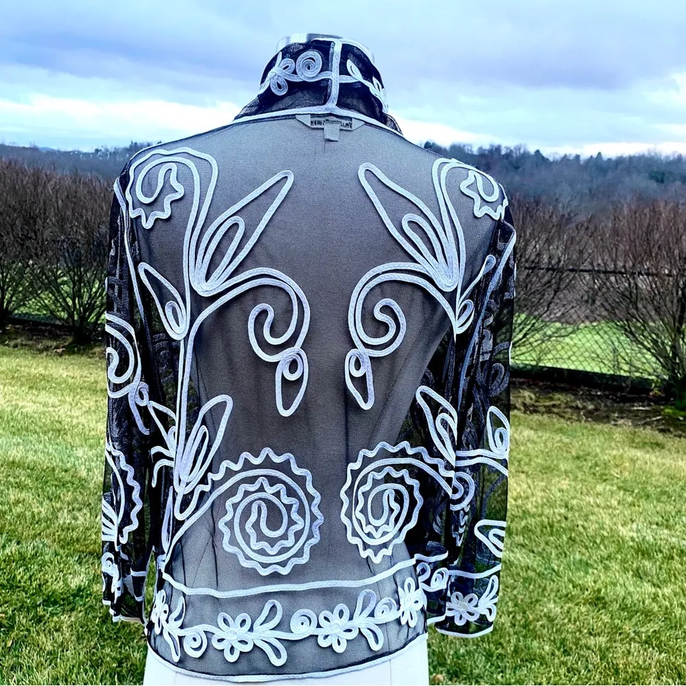 🌹HP🌹Travel Smith Woman’s Sheer Black Bolero Jacket with White Swirl Appliqués Size L - Image 8