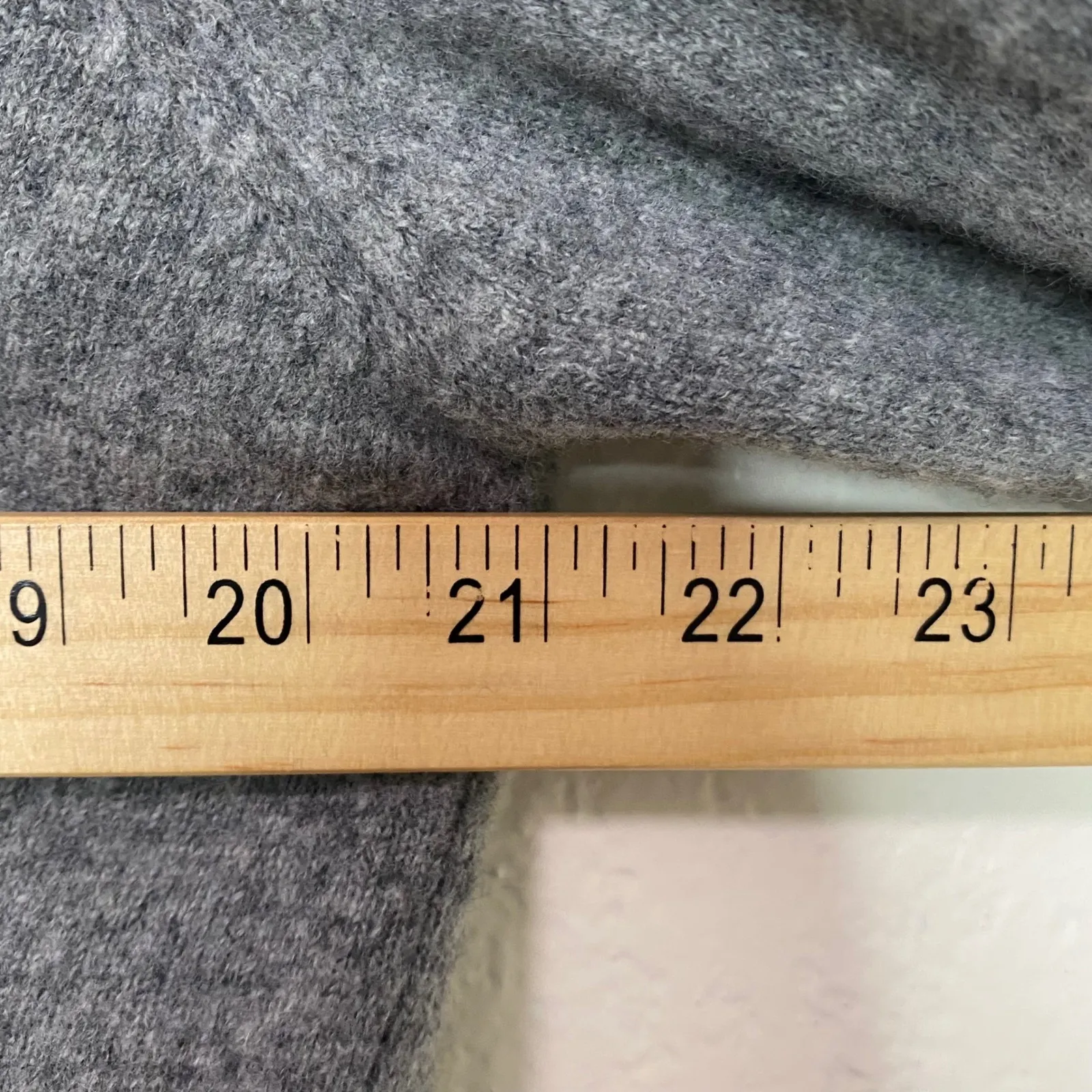 Howe Mens Gray 100% Merino Wool Hooded Button Front Cardigan Sweater Size Medium - Image 8