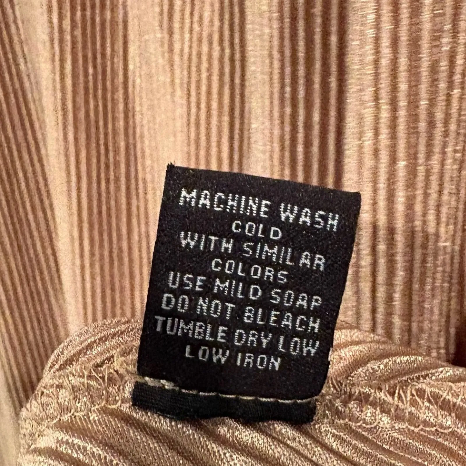 New Look Gold Pleated Dress Size‎ 1X - Image 8