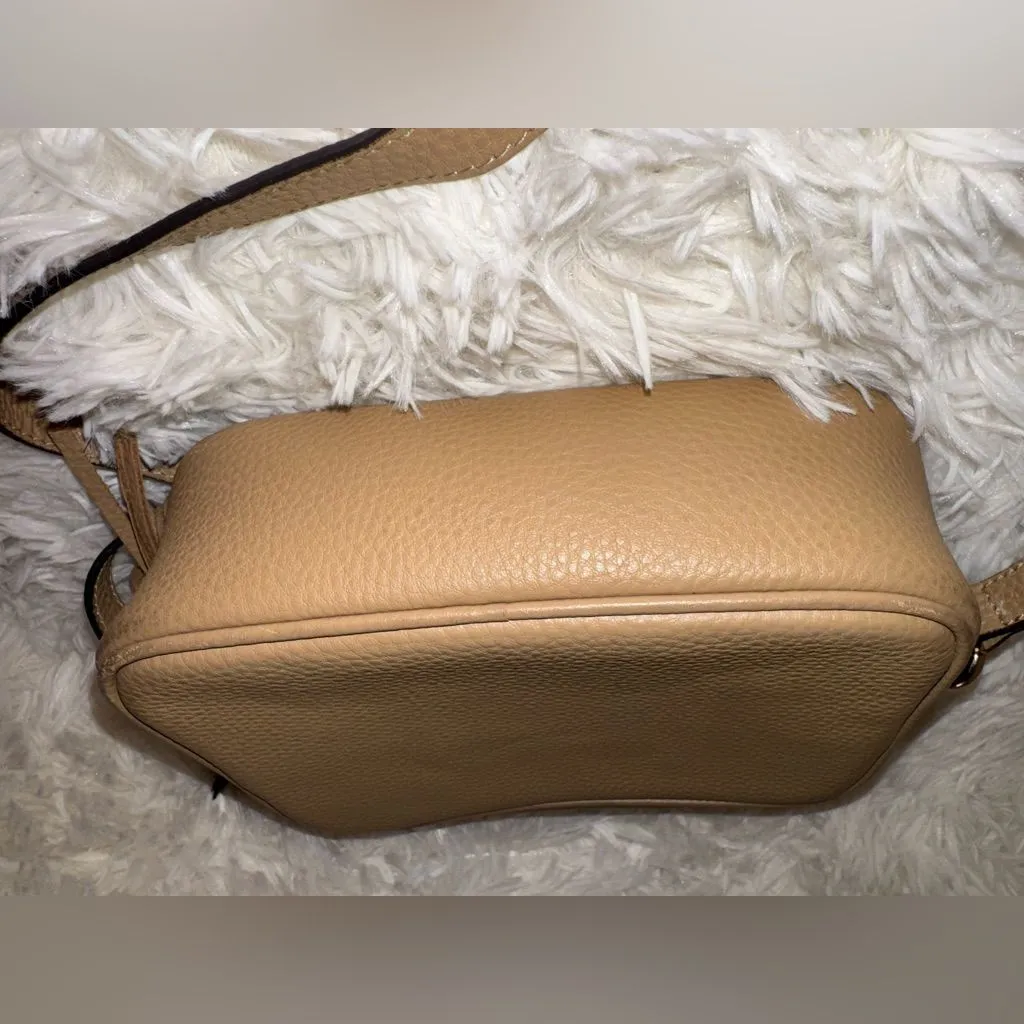 Gucci SOHO Disco Camelia cross body Bag In Brown Pebbled Leather - Image 2