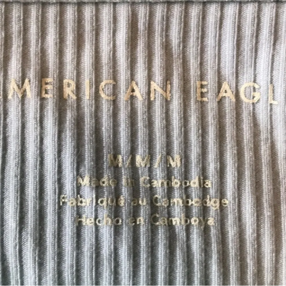 American Eagle size medium crop tank - Image 2