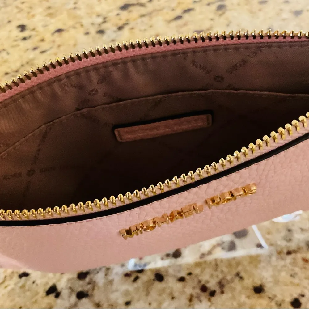 Jet Set Large Pink Leather Zip Clutch Wristlet - EUC - Image 4