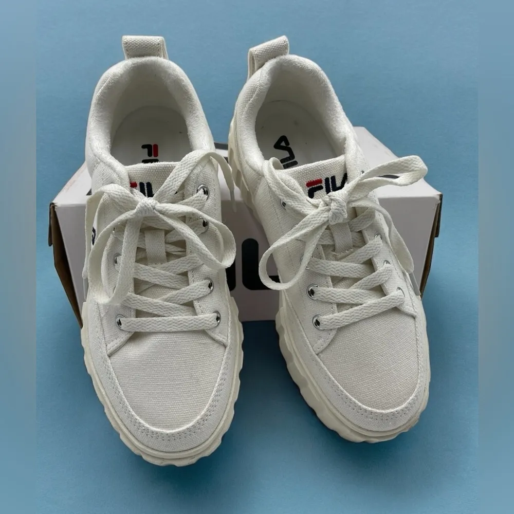 Fila Sandblast Low white Platform New With Box - Size 5 - Image 12