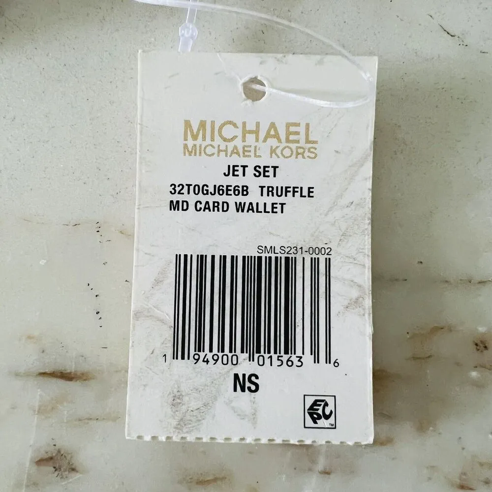 MICHAEL KORS Jet Set Truffle Logo Leather Medium Tri-Fold Card Wallet - Image 8