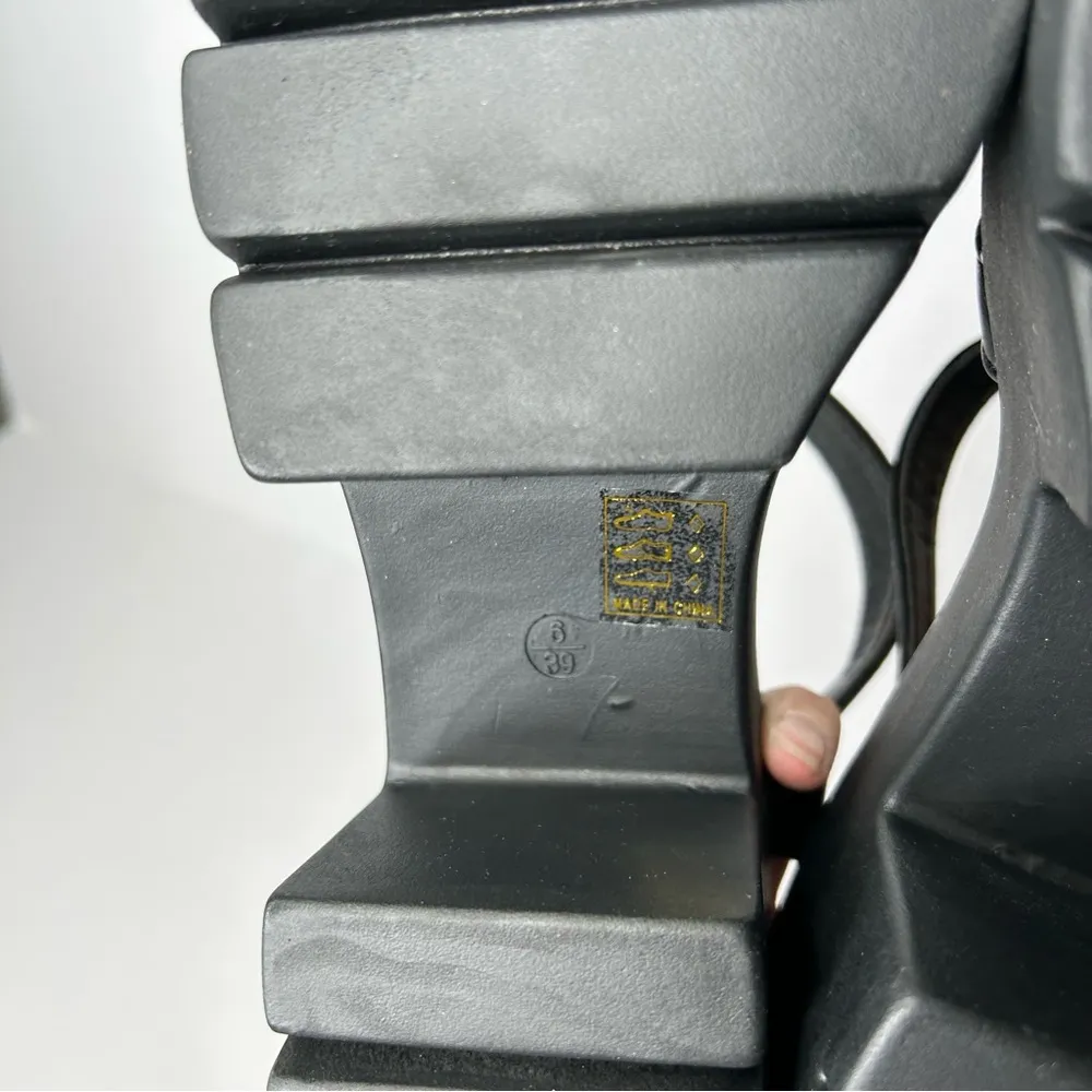 New Faux Leather Chunky Black Platform Sandals 8 Strappy Design - Image 9