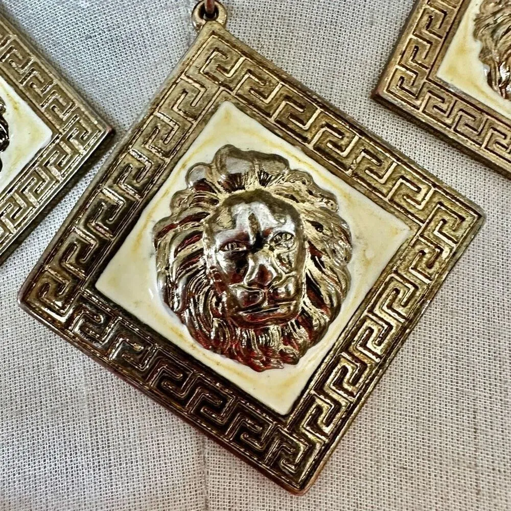 Vintage gold tone and cream multiple square Lion statement Necklace - Image 4