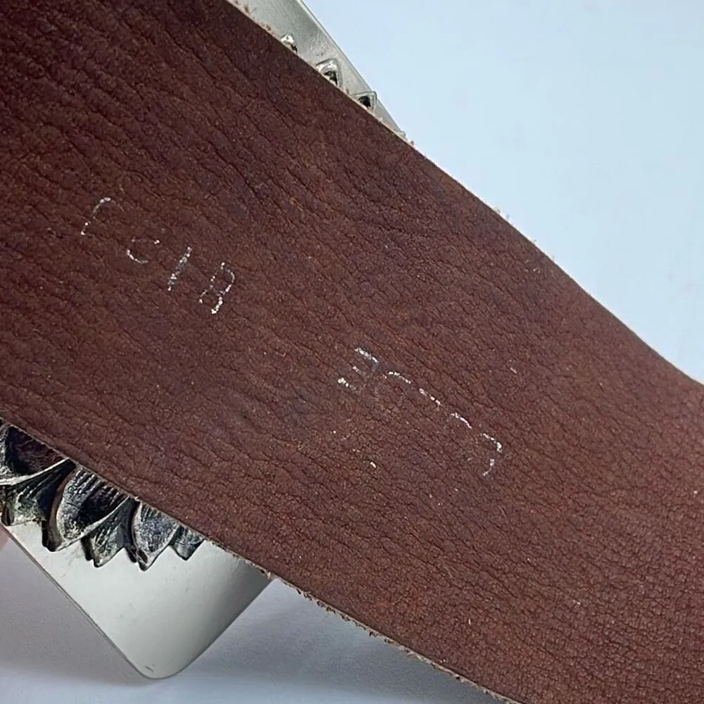 Vintage boho silver buckle wide 2” brown suede belt. Silver - Image 6