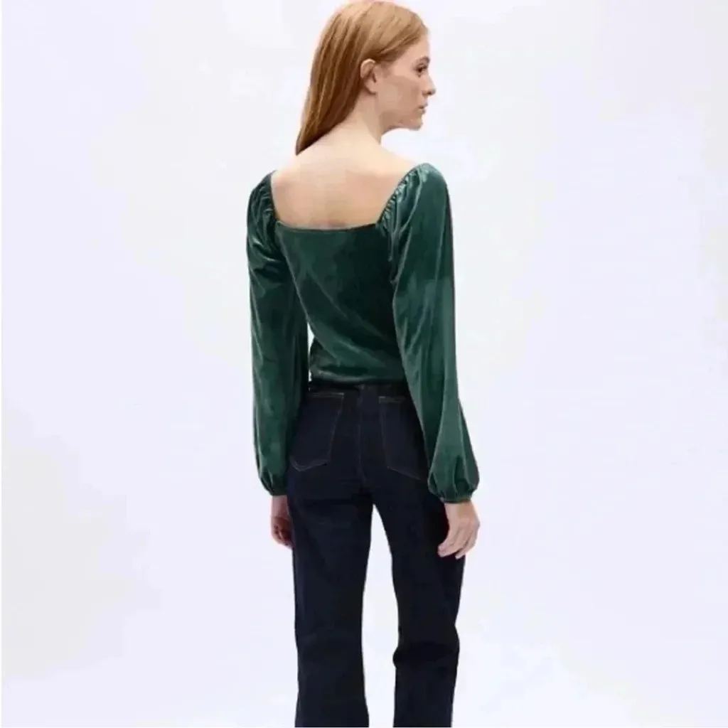 Gap Velvet Puff Sleeve Top NWT size Medium Tropic Green Long Sleeve Square Neck‎ - Image 2