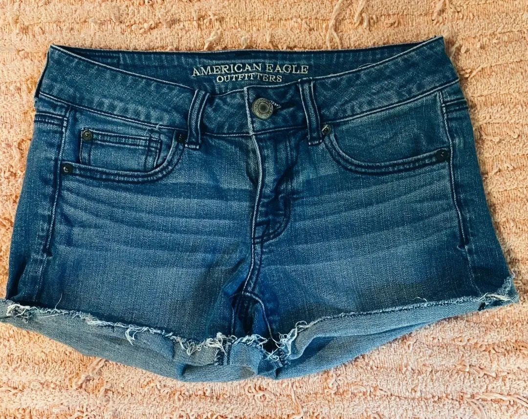 Jean Shorts Blue Size 4 - Image 4